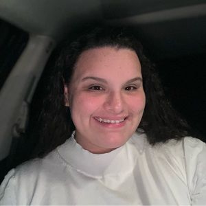 Meet your Posher, Sayla